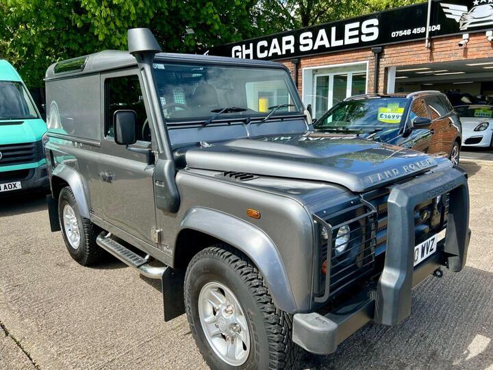 Land Rover DEFENDER 2.4 TDCi Hard Top SUV 4WD SWB Euro 4 3dr Land Rover DEFENDER 2.4 TDCi Hard Top SUV 4WD SWB Euro 4 3dr