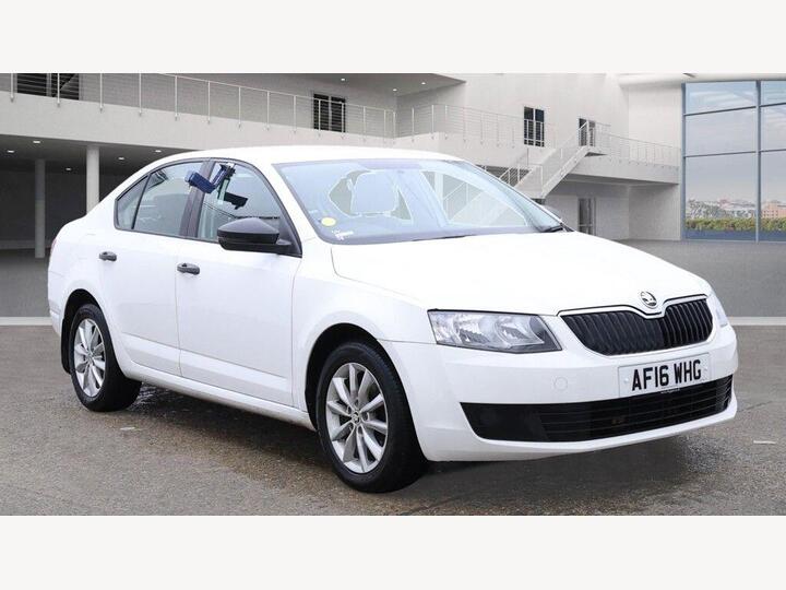 Skoda Octavia 1.2 TSI S Euro 6 (s/s) 5dr Skoda Octavia 1.2 TSI S Euro 6 (s/s) 5dr