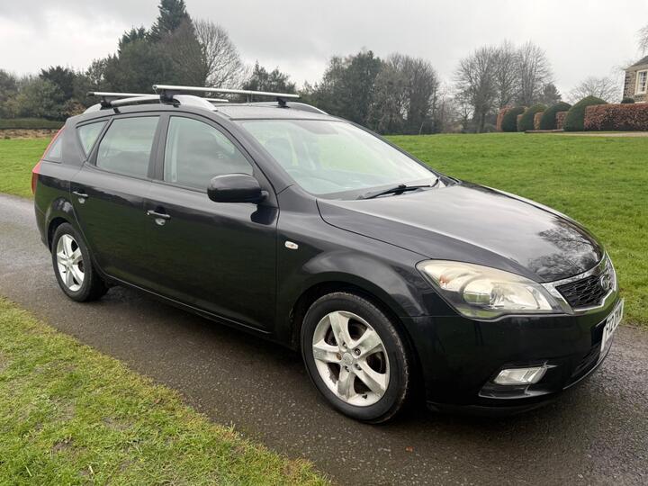 Kia Ceed 1.6 CRDi EcoDynamics 2 Sports Wagon Euro 5 (s/s) 5dr