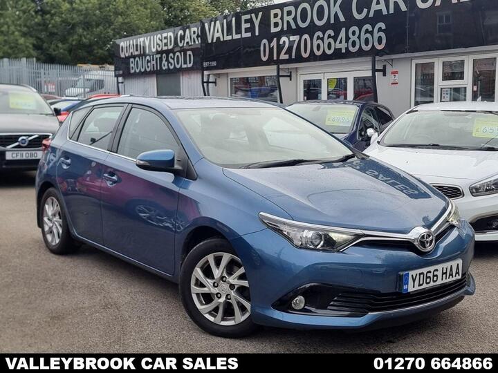 Toyota AURIS 1.2 VVT-i Business Edition Euro 6 (s/s) 5dr Toyota AURIS 1.2 VVT-i Business Edition Euro 6 (s/s) 5dr