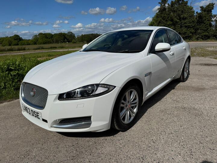 Jaguar XF 2.2d Luxury Auto Euro 5 (s/s) 4dr