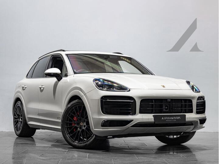 Porsche Cayenne 4.0T V8 GTS TiptronicS 4WD Euro 6 (s/s) 5dr Porsche Cayenne 4.0T V8 GTS TiptronicS 4WD Euro 6 (s/s) 5dr