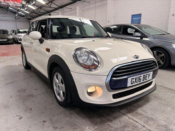 MINI Hatch 1.5 Cooper D Euro 6 (s/s) 5dr