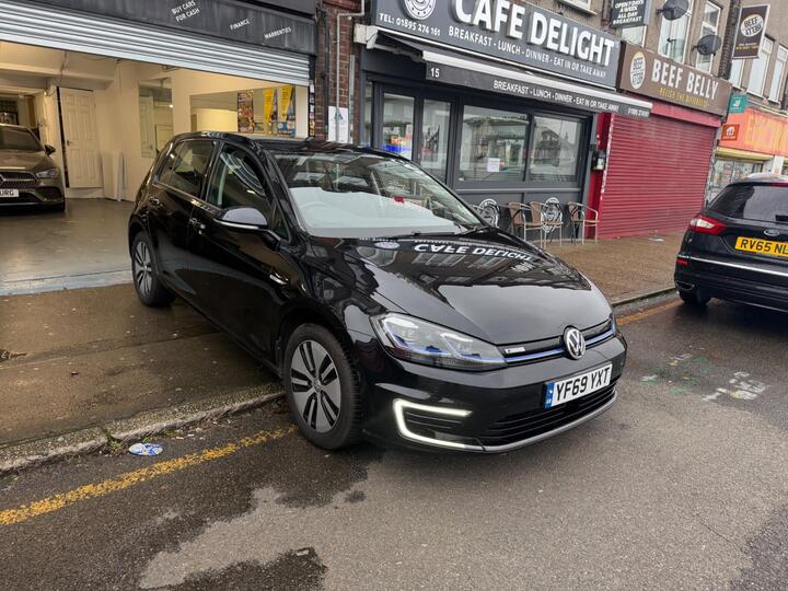 Volkswagen E-Golf 35.8kWh E-Golf Auto 5dr