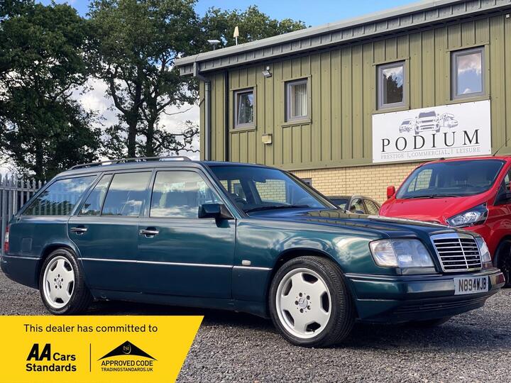 Mercedes-Benz E Class 2.2 E220 5dr