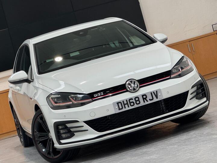 Volkswagen Golf 2.0 TSI GTI Performance DSG