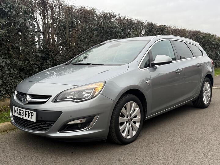 Vauxhall Astra 2.0 CDTi SE Sports Tourer Euro 5 (s/s) 5dr