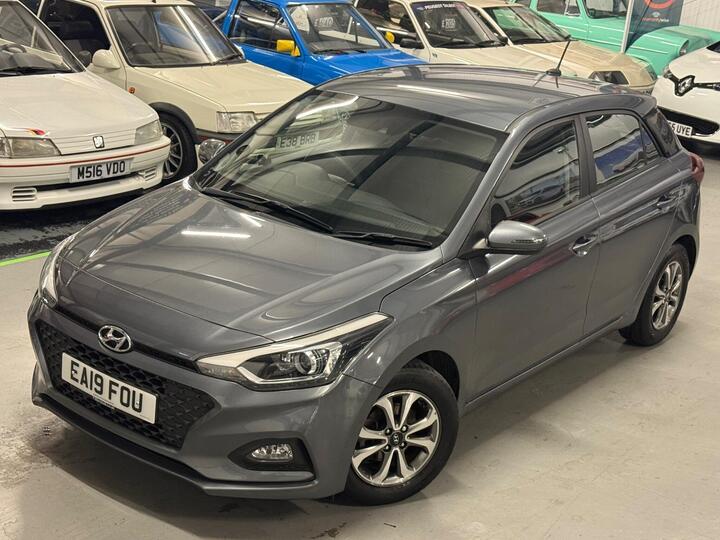 Hyundai I20 1.2 SE Launch Edition Euro 6 (s/s) 5dr Hyundai I20 1.2 SE Launch Edition Euro 6 (s/s) 5dr