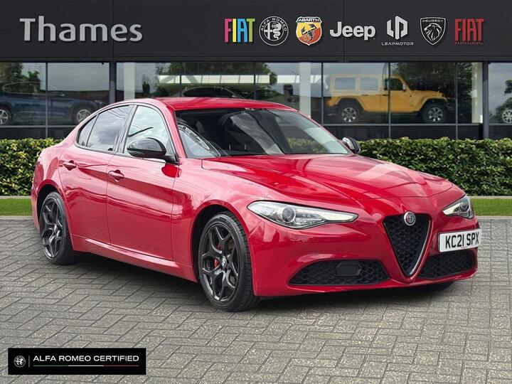 Alfa Romeo Giulia 2.0T Nero Edizione Auto Euro 6 (s/s) 4dr
