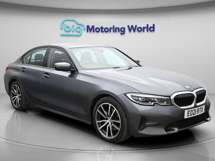 BMW 3 Series 2.0 320i Sport Auto Euro 6 (s/s) 4dr BMW 3 Series 2.0 320i Sport Auto Euro 6 (s/s) 4dr