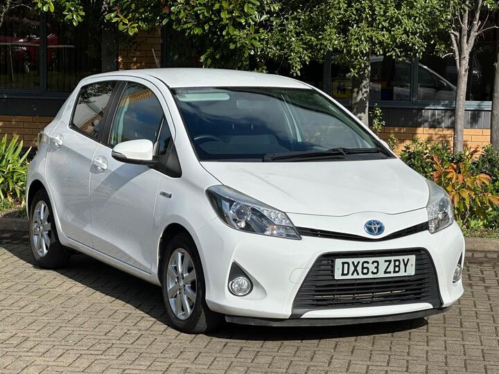 Toyota Yaris 1.5 VVT-h T4 CVT Euro 5 5dr