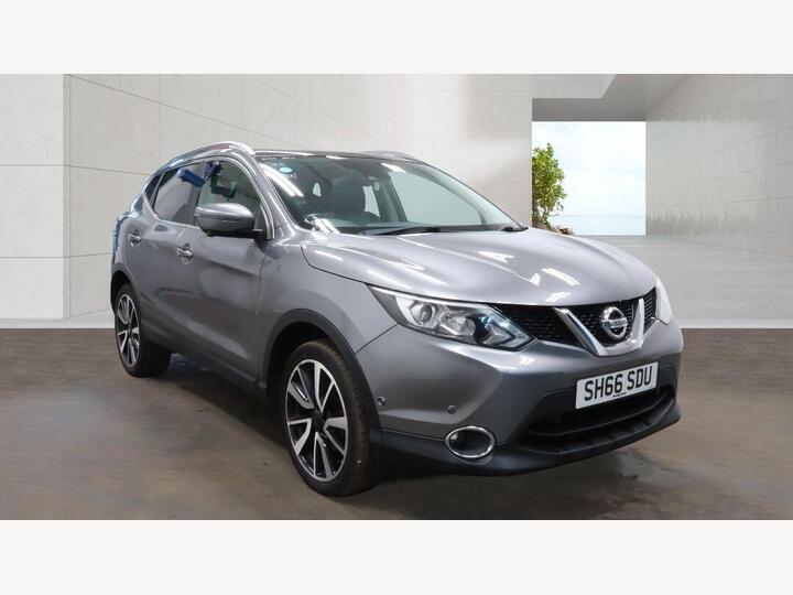 Nissan Qashqai 1.5 DCi Tekna 2WD Euro 6 (s/s) 5dr