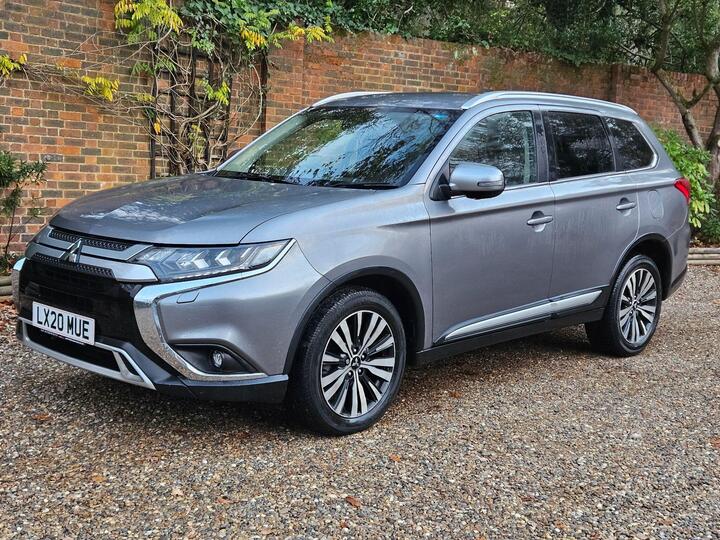 Mitsubishi Outlander 2.0 MIVEC Exceed CVT 4WD Euro 6 (s/s) 5dr