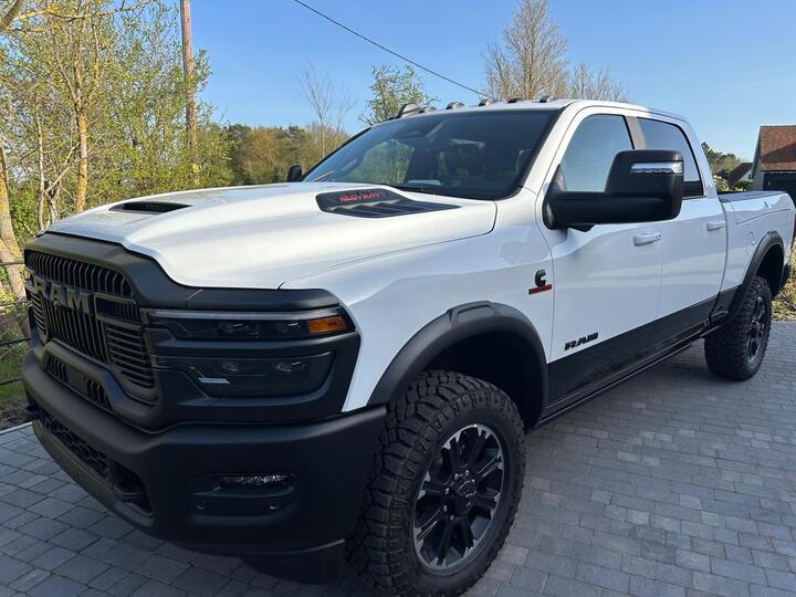 Dodge RAM 2500 REBEL 6.7 DIESEL