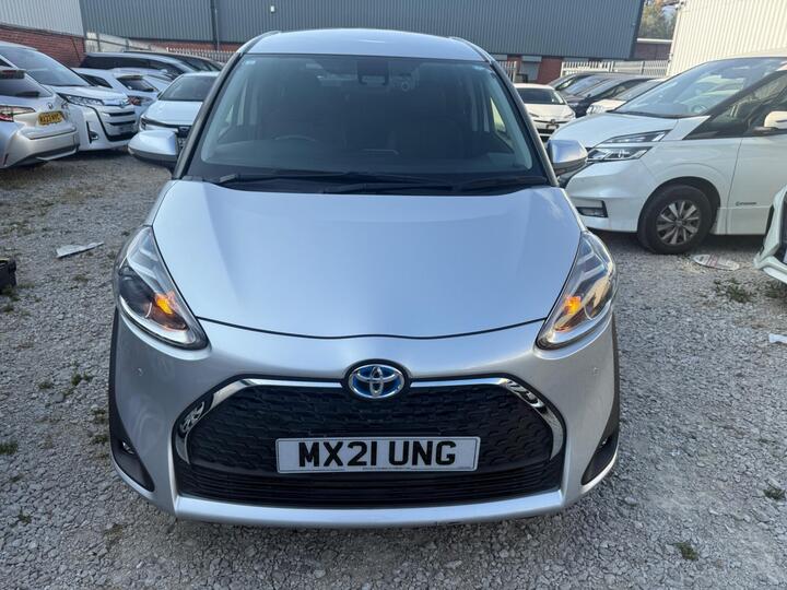 Toyota Sienta LEATHER HEATED & 7💺UBER ACCEPT XL