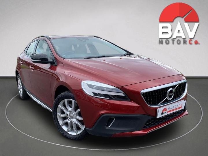 Volvo V40 Cross Country 2.0 T3 Pro Euro 6 (s/s) 5dr