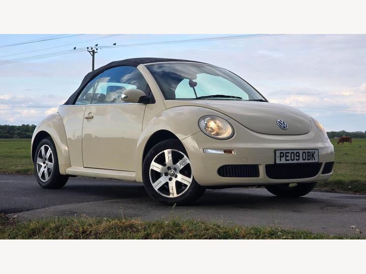Volkswagen Beetle 1.4 16V Luna Cabriolet Euro 4 2dr