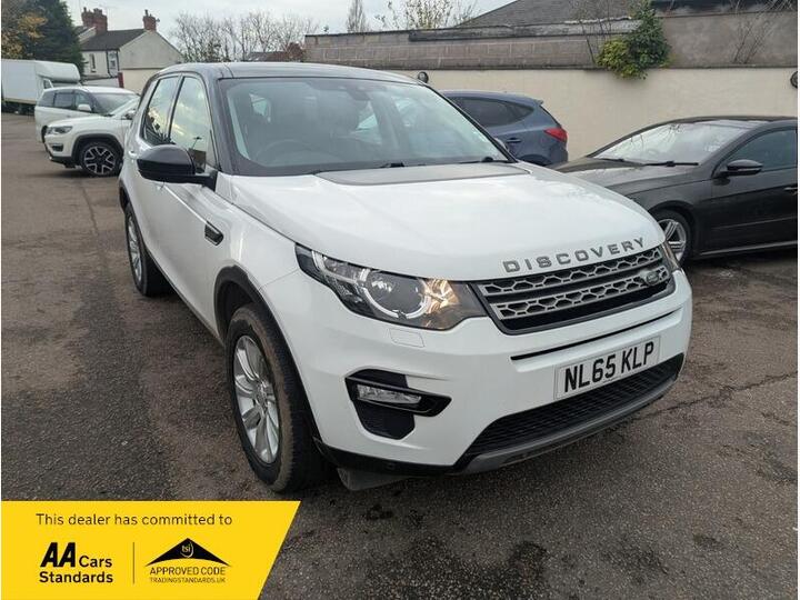 Land Rover Discovery Sport 2.0 TD4 SE Tech Auto 4WD Euro 6 (s/s) 5dr Land Rover Discovery Sport 2.0 TD4 SE Tech Auto 4WD Euro 6 (s/s) 5dr