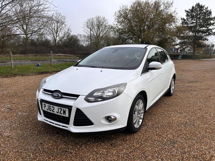 Ford Focus 1.6 Zetec Powershift Euro 5 5dr