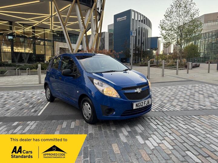 Chevrolet Spark 1.0i + Euro 5 5dr (No A/c) Chevrolet Spark 1.0i + Euro 5 5dr (No A/c)