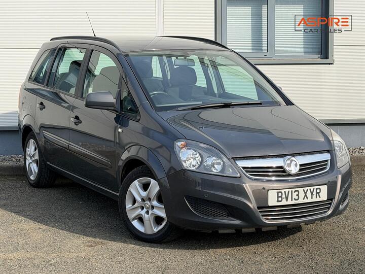 Vauxhall Zafira 1.7 CDTi EcoFLEX Exclusiv Euro 5 5dr (SNav) Vauxhall Zafira 1.7 CDTi EcoFLEX Exclusiv Euro 5 5dr (SNav)