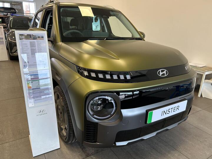 Hyundai INSTER Long Range 49kWh Cross Auto 5dr
