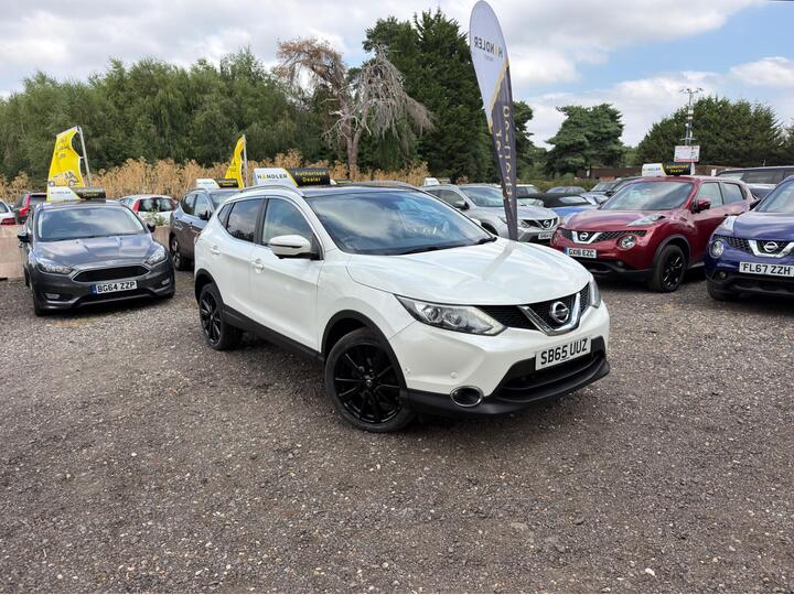 Nissan Qashqai 1.2 DIG-T Tekna XTRON 2WD Euro 6 (s/s) 5dr