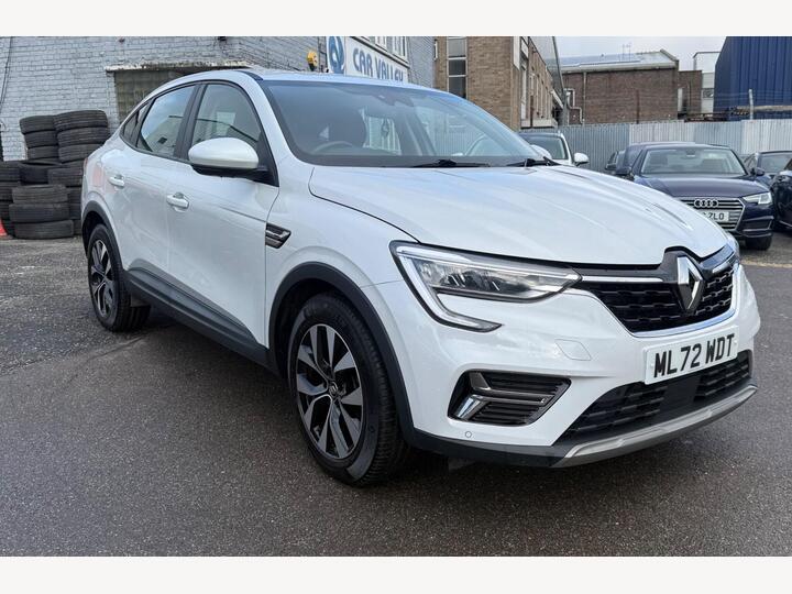 Renault Arkana 1.6 E-TECH Iconic Auto 2WD Euro 6 (s/s) 5dr