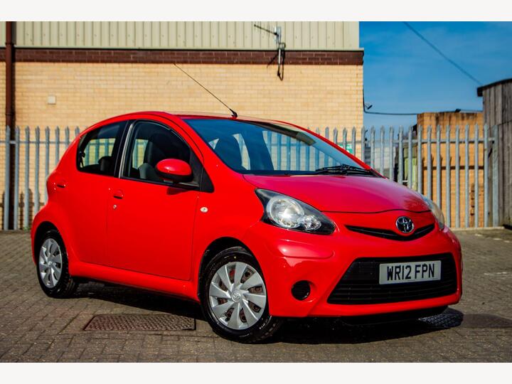 Toyota AYGO 1.0 VVT-i + Euro 5 5dr