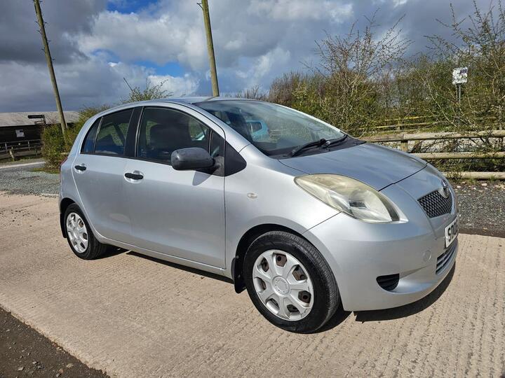 Toyota Yaris 1.0 VVT-i T2 5dr