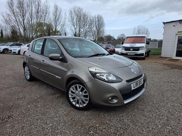 Renault Clio 1.5 DCi Dynamique TomTom Euro 5 5dr