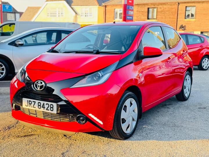 Toyota AYGO 1.0 VVT-i X-play Euro 5 5dr Euro 5