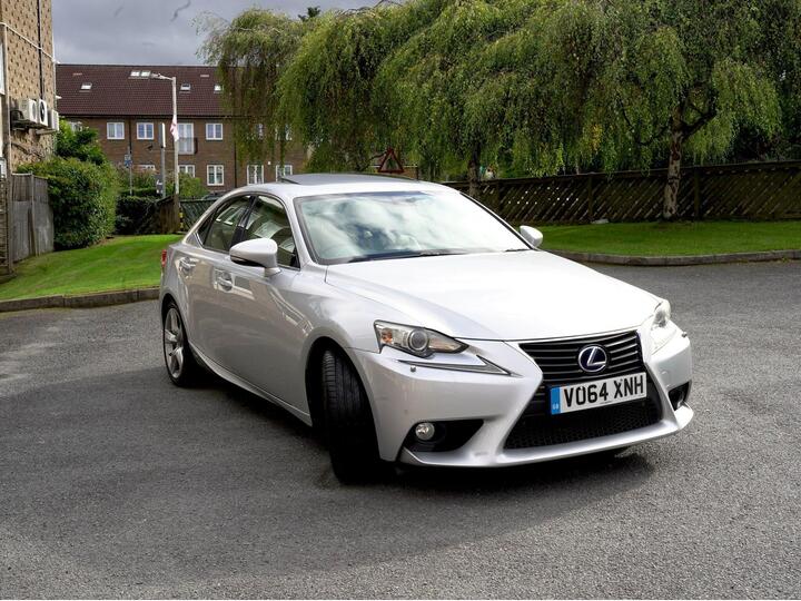 Lexus IS 2.5 300h Premier E-CVT Euro 5 (s/s) 4dr