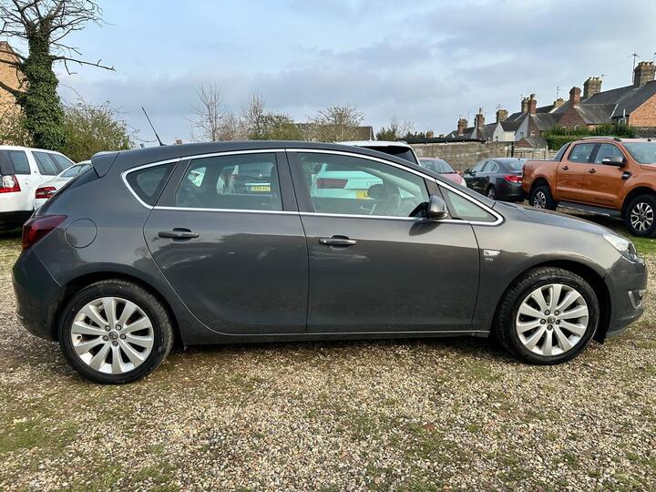 Vauxhall Astra 1.6 16v SE Auto Euro 5 5dr