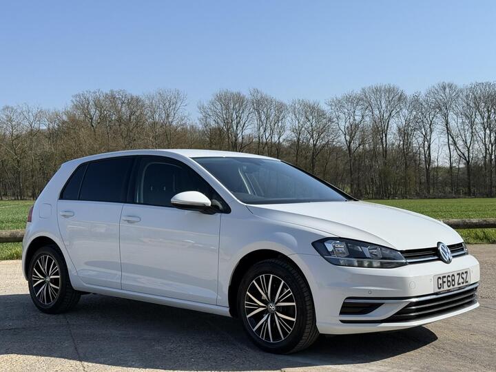 Volkswagen GOLF 1.6 TDI SE Nav Euro 6 (s/s) 5dr