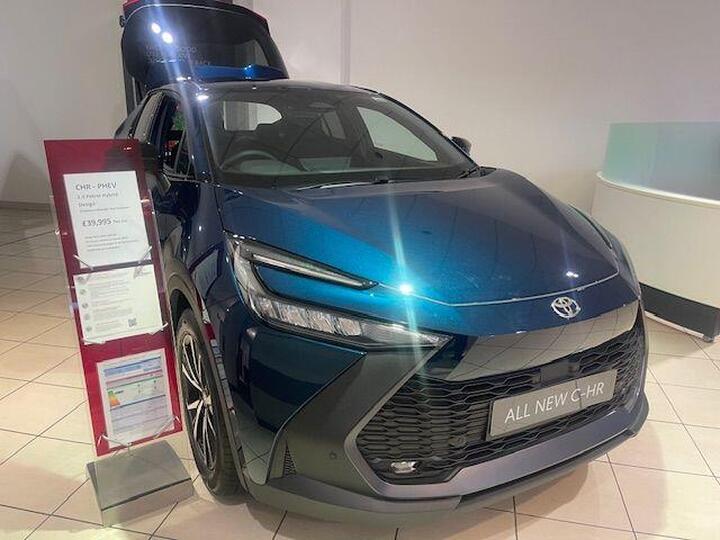 Toyota C-HR 2.0 VVT 13.6kWh Design CVT Euro 6 (s/s) 5dr
