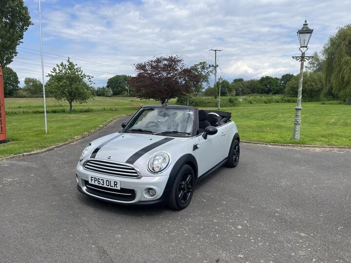 MINI CONVERTIBLE 1.6 Cooper Euro 6 (s/s) 2dr