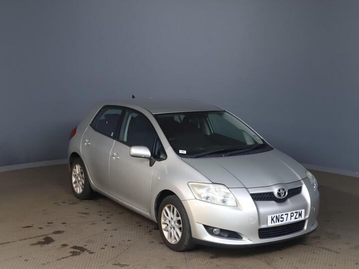 Toyota Auris 1.6 VVT-i TR 5dr