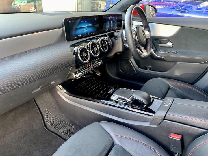Mercedes-Benz A CLASS 1.3 A200 AMG Line (Executive) 7G-DCT Euro 6 (s/s) 5dr