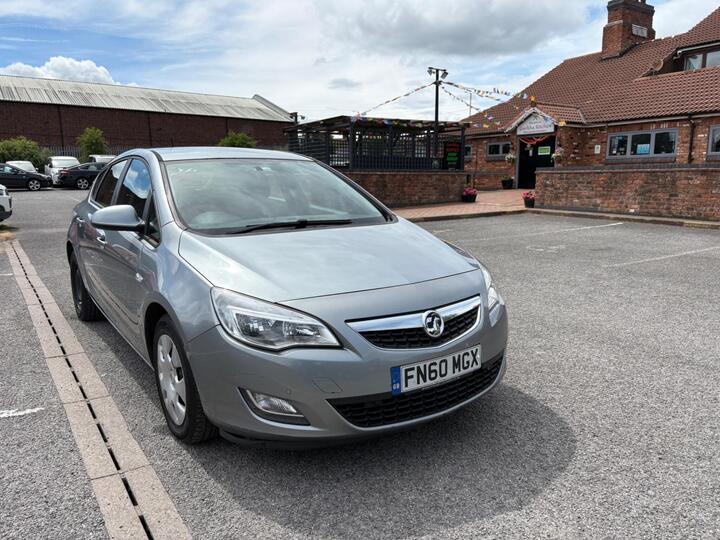 Vauxhall Astra 1.6 16v Exclusiv Auto Euro 5 5dr