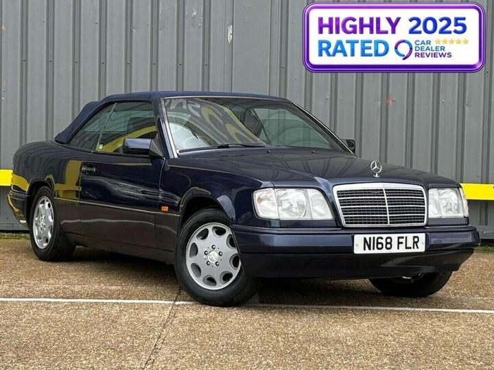 Mercedes-Benz 220 Saloon 2.2 Manual Petrol