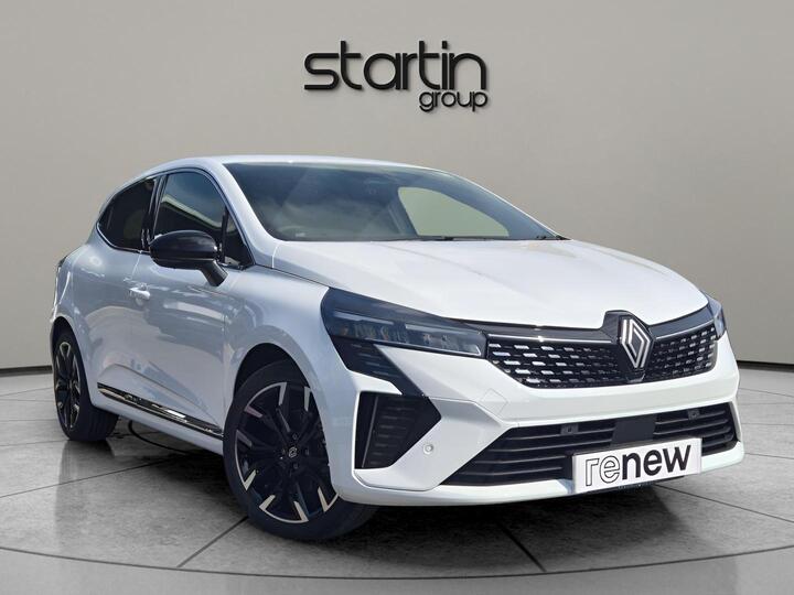 Renault Clio 1.6 E-TECH Techno Auto Euro 6 (s/s) 5dr