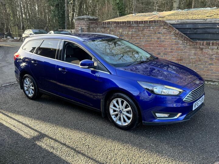 Ford FOCUS 1.0T EcoBoost Titanium Auto Euro 6 (s/s) 5dr