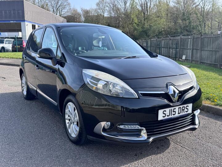 Renault Scenic 1.5 DCi ENERGY Dynamique TomTom Euro 5 (s/s) 5dr Renault Scenic 1.5 DCi ENERGY Dynamique TomTom Euro 5 (s/s) 5dr