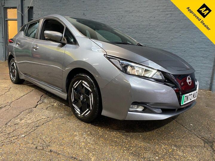 Nissan LEAF 39kWh Acenta Auto 5dr