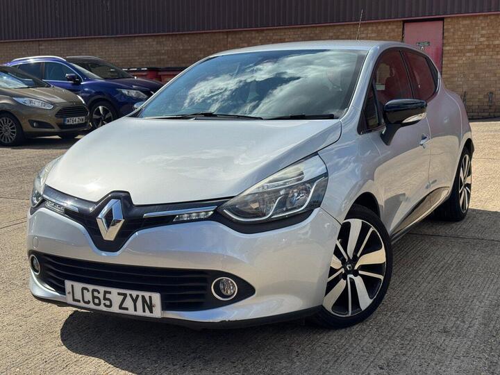 Renault Clio 1.5 DCi Dynamique S Nav Euro 6 (s/s) 5dr Renault Clio 1.5 DCi Dynamique S Nav Euro 6 (s/s) 5dr