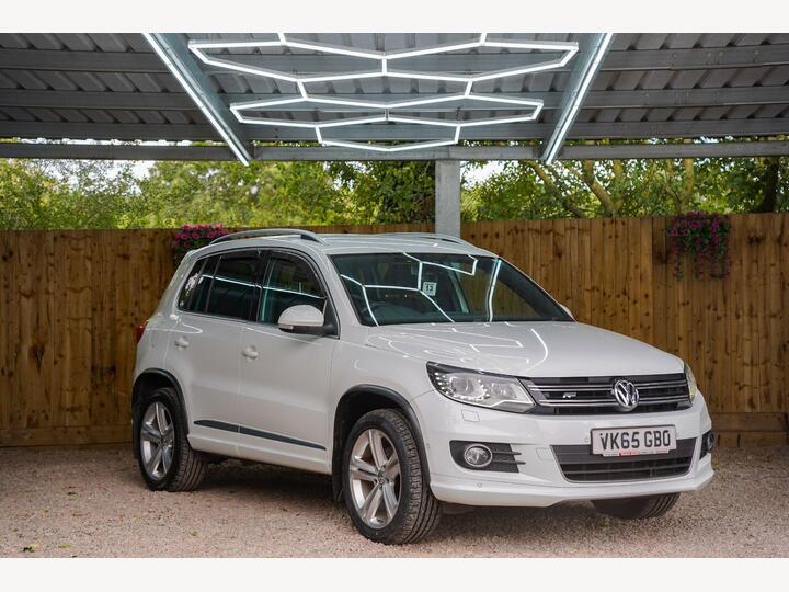 Volkswagen TIGUAN 2.0 TDI BlueMotion Tech R-Line 4WD Euro 6 (s/s) 5dr