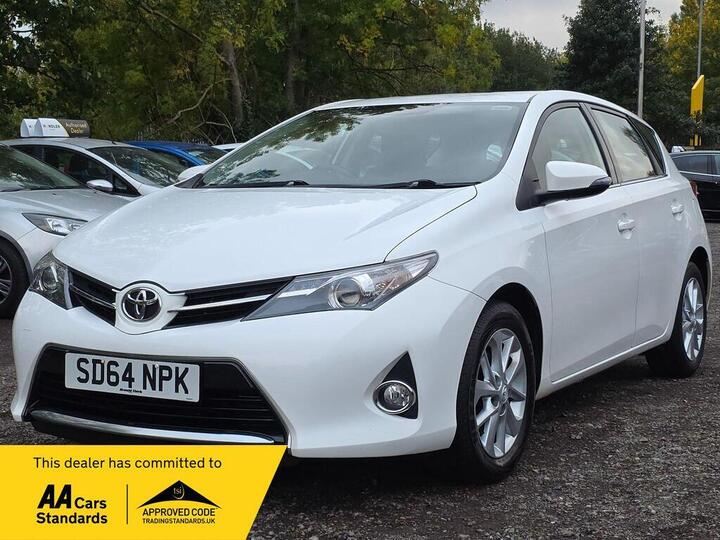 Toyota Auris 1.33 Dual VVT-i Icon Euro 5 (s/s) 5dr Toyota Auris 1.33 Dual VVT-i Icon Euro 5 (s/s) 5dr