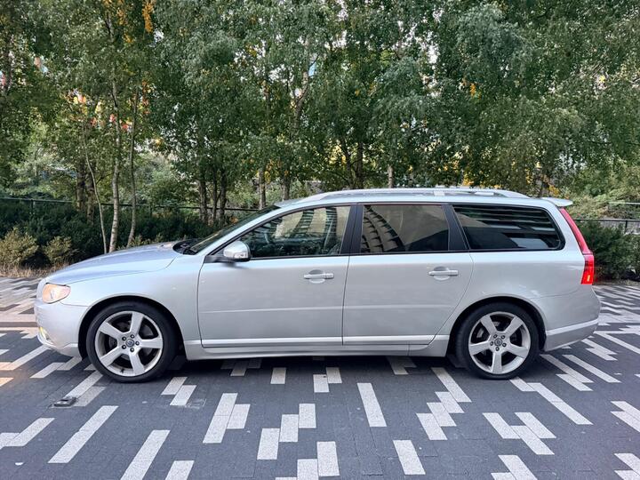 Volvo V70 2.0 D3 R-Design Euro 5 5dr