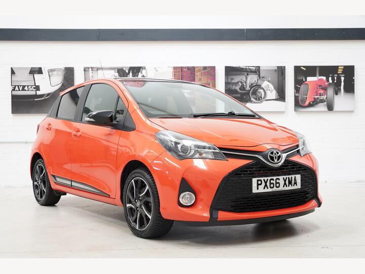 Toyota Yaris 1.33 Dual VVT-i Orange Edition Euro 6 5dr
